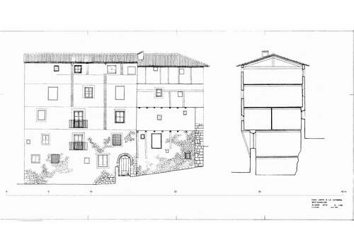 Viviendas en c/ Santa María. Alzado E y sección reformado