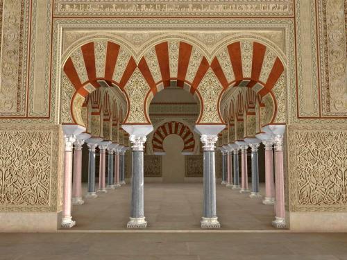 Madinat al-Zahra (Córdoba) - Nave central del Maylis al-Sarqi desde el pórtico