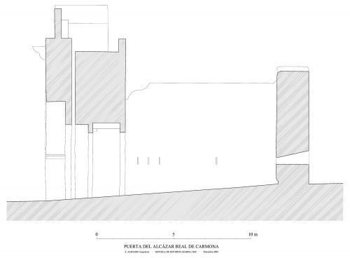 Alcázar Real de Carmona (Sevilla) - Sección de la puerta del alcázar
