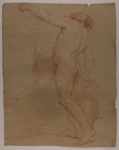 Estudio de modelo masculino desnudo de pie con el brazo extendido junto a un ánfora