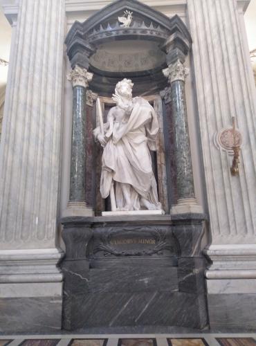 Estudio de la escultura de Santiago el Menor de San Juan de Letrán