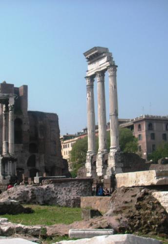 Propuesta de reconstrucción y sección del cornisamento del templo de Júpiter Estator [Cástor y Pólux]