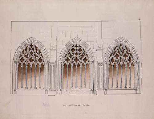 Ventanas del claustro de la catedral de Oviedo