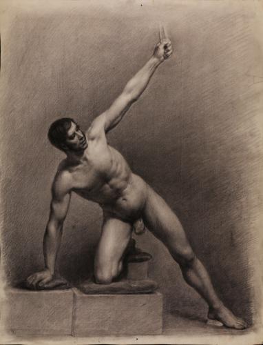 Estudio de modelo masculino desnudo agarrado con la mano izquierda a una cuerda