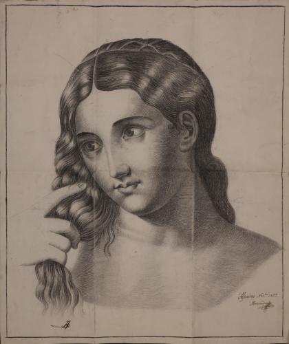 Estudio de cabeza femenina inclinado hacia la derecha cogiendo se el pelo con la mano derecha
