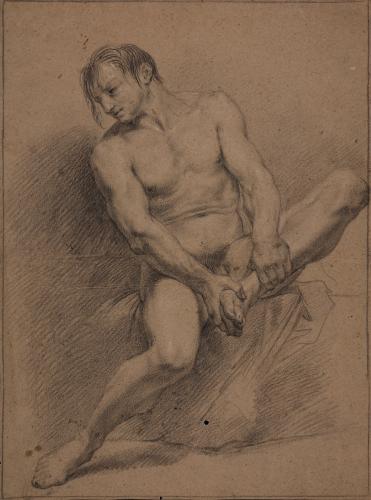Estudio de desnudo masculino sentado de frente agarrándose el pie izquierdo