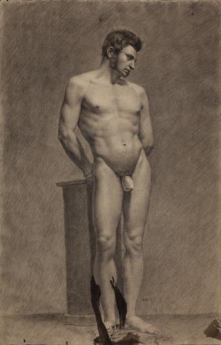 Estudio de modelo masculino desnudo de pie con las manos a la espalda con la cabeza girada hacia la izquierda