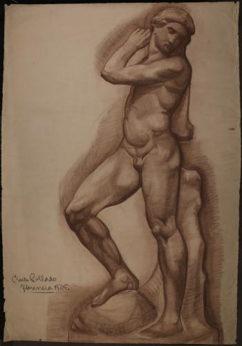 Estudio de modelo masculino desnudo de perfil con el pie sobre una roca