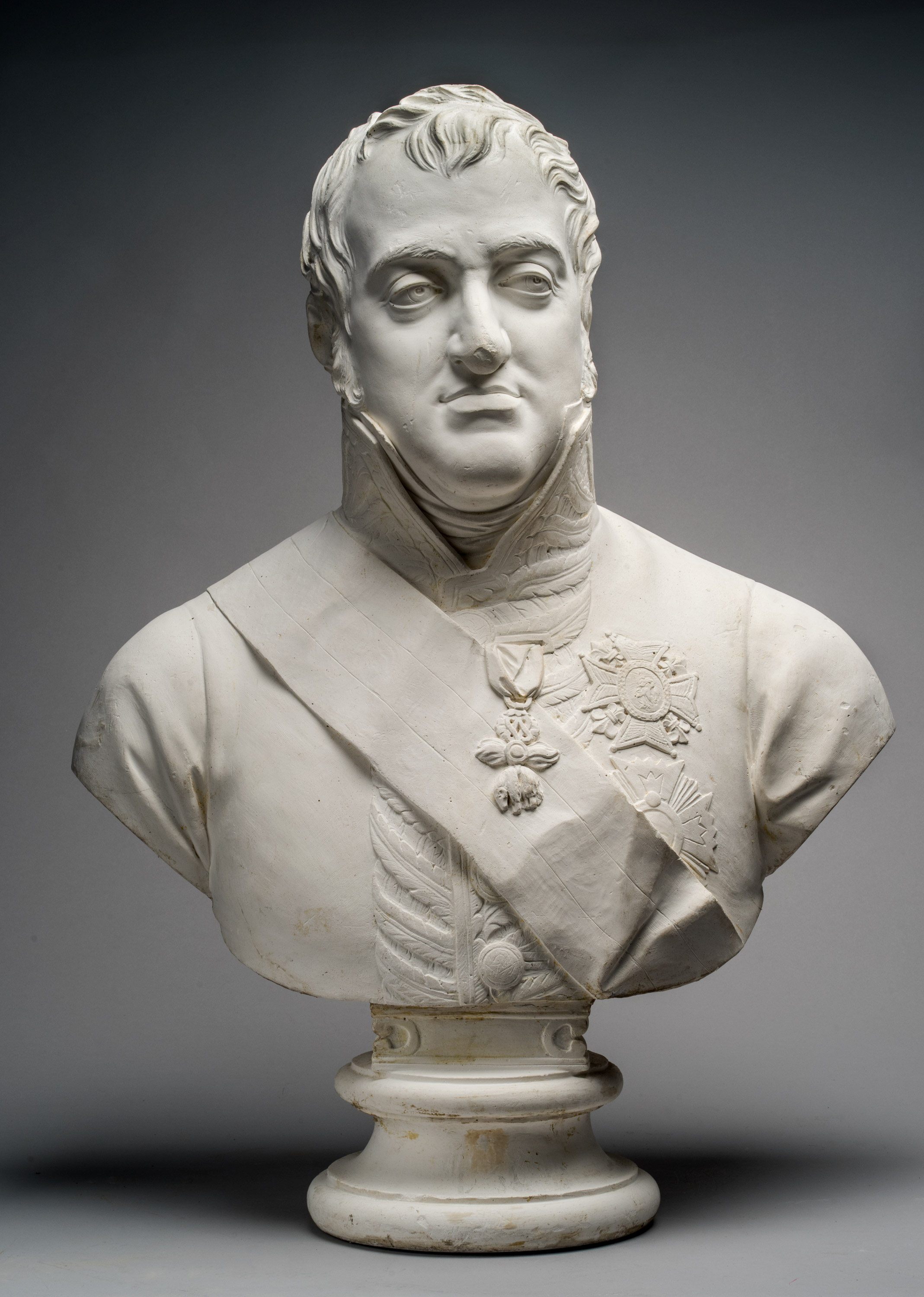 De qué material está hecho el busto de los Premios Goya?
