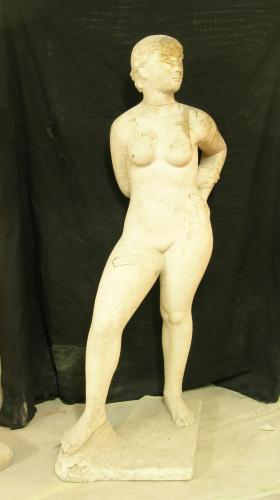 Desnudo femenino