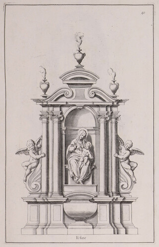 Altar con la Virgen y el Niño
