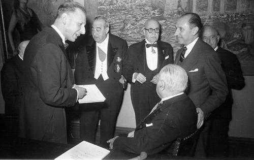 LUIS MOYA BLANCO, ARQUITECTO, SU INGRESO EN LA ACADEMIA DE BELLAS ARTES, CON  EUGENIO D'ORS. RETRATOS. ACADEMIAS