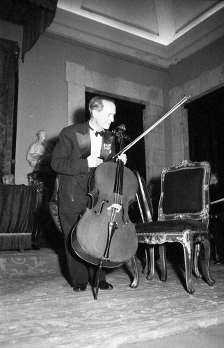 JUAN ANTONIO RUIZ CASAUX, VIOLONCHELISTA, SU INGRESO EN LA ACADEMIA DE BELLAS ARTES DE SAN FERNANDO. 