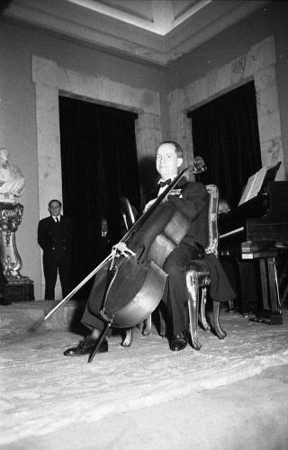 JUAN ANTONIO RUIZ CASAUX, VIOLONCHELISTA, SU INGRESO EN LA ACADEMIA DE BELLAS ARTES DE SAN FERNANDO. 