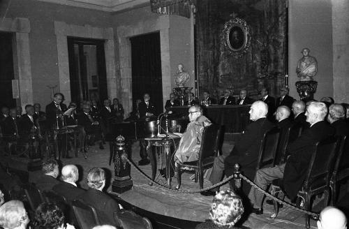 FEDERICO SOPEÑA, SACERDOTE, EN LA SESIÓN ACADÉMICA DEL INSTITUTO DE ESPAÑA EN LA ACADEMIA DE BELLAS ARTES