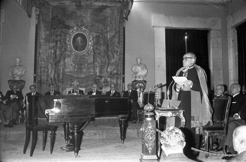 FEDERICO SOPEÑA, SACERDOTE, EN LA SESIÓN ACADÉMICA DEL INSTITUTO DE ESPAÑA EN LA ACADEMIA DE BELLAS ARTES