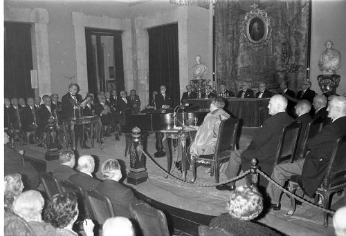 FEDERICO SOPEÑA, SACERDOTE, EN LA SESIÓN ACADÉMICA DEL INSTITUTO DE ESPAÑA EN LA ACADEMIA DE BELLAS ARTES