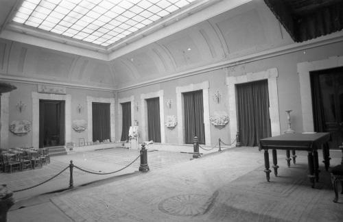 INTERIORES Y EXTERIORES DE LA REAL ACADEMIA DE BELLAS ARTES DE SAN FERNANDO