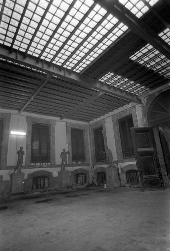 INTERIORES Y EXTERIORES DE LA REAL ACADEMIA DE BELLAS ARTES DE SAN FERNANDO