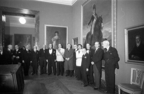 SALÓN DE LA ACADEMIA DE BELLAS ARTES EN LA SESIÓN HOMENAJE EN MEMORIA DE GOYA E INAGURACIÓN