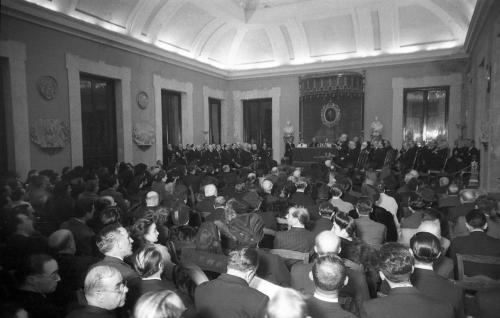 SALÓN DE LA ACADEMIA DE BELLAS ARTES EN LA SESIÓN HOMENAJE EN MEMORIA DE GOYA E INAGURACIÓN