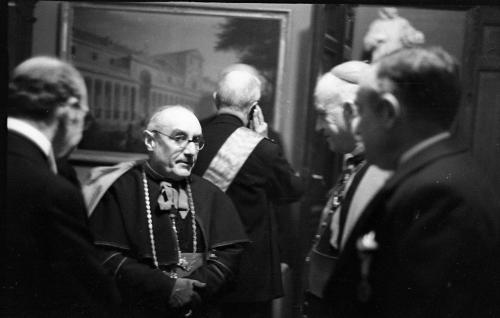 PRIMADO PLA Y DENIEL EN LA ACADEMIA DE BELLAS ARTES CON MOTIVO DEL IV CENTENARIO DE SAN JUAN DE LA CRUZ. 