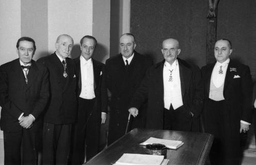 JOSÉ CUBILES, DURANTE SU LECTURA DEL DISCURSO DE INGRESO EN LA ACADEMIA DE BELLAS ARTES