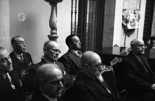 JOSÉ CUBILES, DURANTE SU LECTURA DEL DISCURSO DE INGRESO EN LA ACADEMIA DE BELLAS ARTES