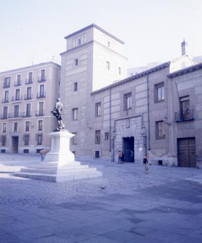 EDIFICIOS REALES ACADEMIAS