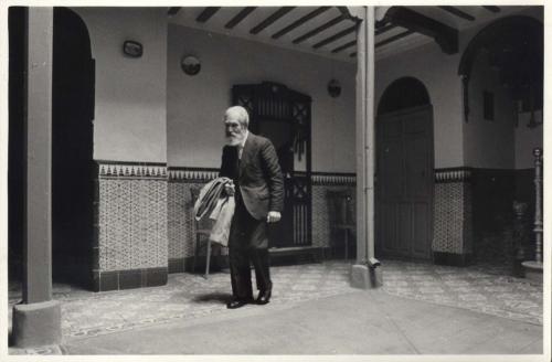 Antonio López Torres en su casa de Tomelloso.