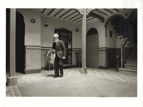 Antonio López Torres en su casa de Tomelloso.