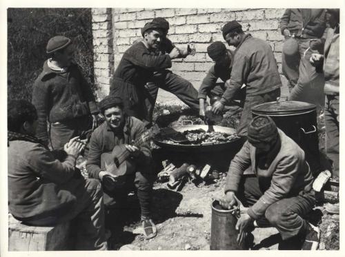 Día de paella durante la Guerra Civil española
