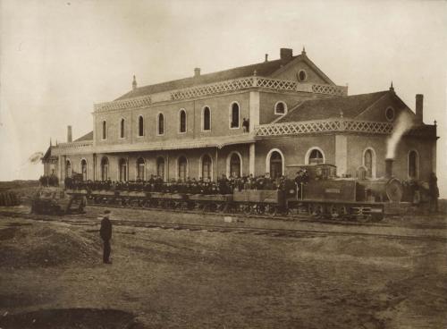 Inauguración de la estación del ferrocarril anglo-vasco español en Vitoria