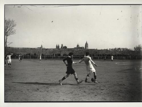 Partido de fútbol en Salamanca