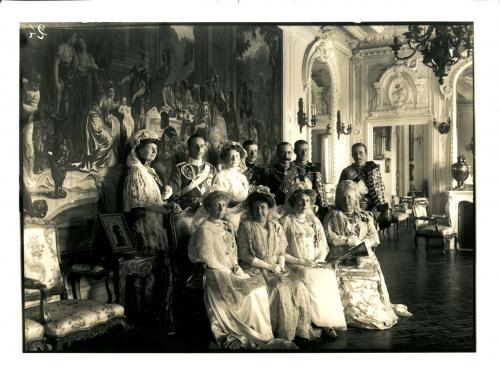 Retrato oficial de la familia de Alfonso XIII