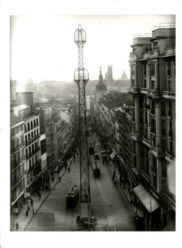 Vista de la calle Montera de Madrid desde la Red de San Luis