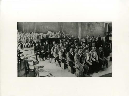 Campesinos juzgados en Castilblanco, tras la muerte de cuatro guardias civiles el día 31 de diciembre de 1931