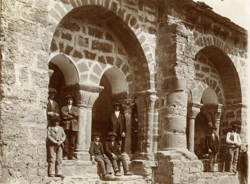 GAZOLAZ (Navarra): IGLESIA DE SANTA MARÍA: PÓRTICO