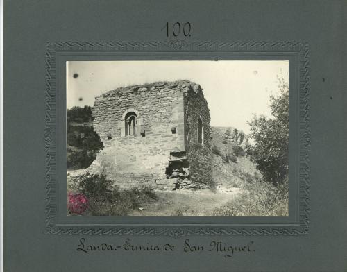 Landa (Álava). - Ermita de San Miguel. 