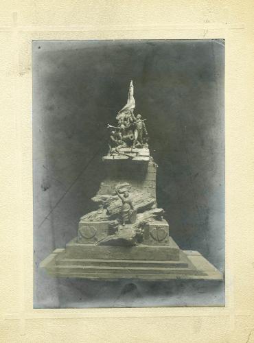 Modelo de monumento al teniente Ruiz (M. Benlliure)
