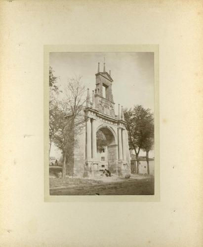 BURGOS. Arco de Fernán González