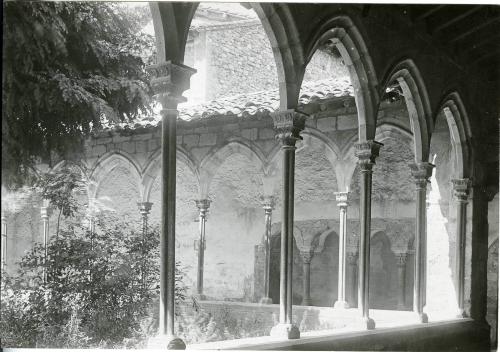 Gerona. San Juan de las Abadesas.