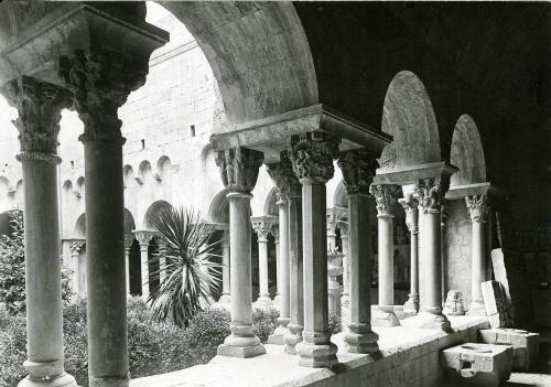 Gerona. Claustro de San Pedro de Galligans