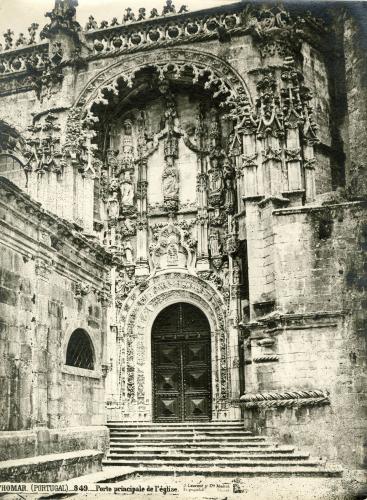 TOMAR (Portugal): portada principal de la Iglesia