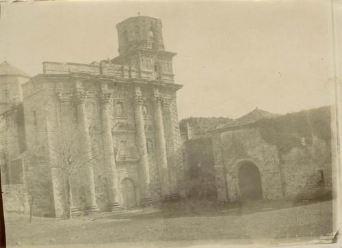 La Coruña. San Fiz de Monfero. Monasterio de Santa María de Monfero