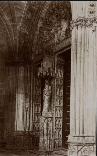 PAMPLONA: CATEDRAL: Puerta de la Virgen al Claustro