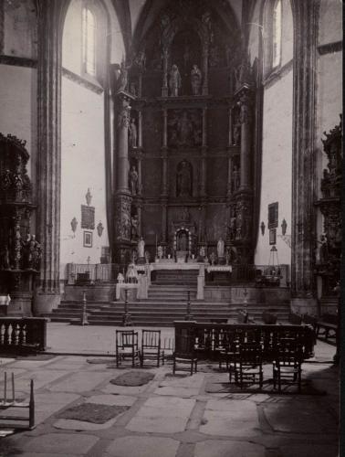 El ESPINAR (Segovia): Interior de la iglesia