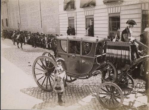 MADRID: COMITIVA REAL:  “Apertura de Cortes en 1901”