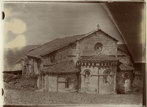 Iglesia de Santa María de Mezonzo en Vilasantar (A Coruña)