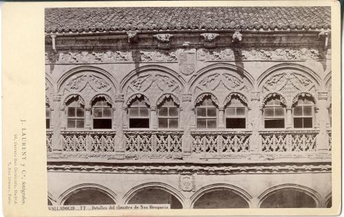 Valladolid. Detalle del claustro de San Gregorio